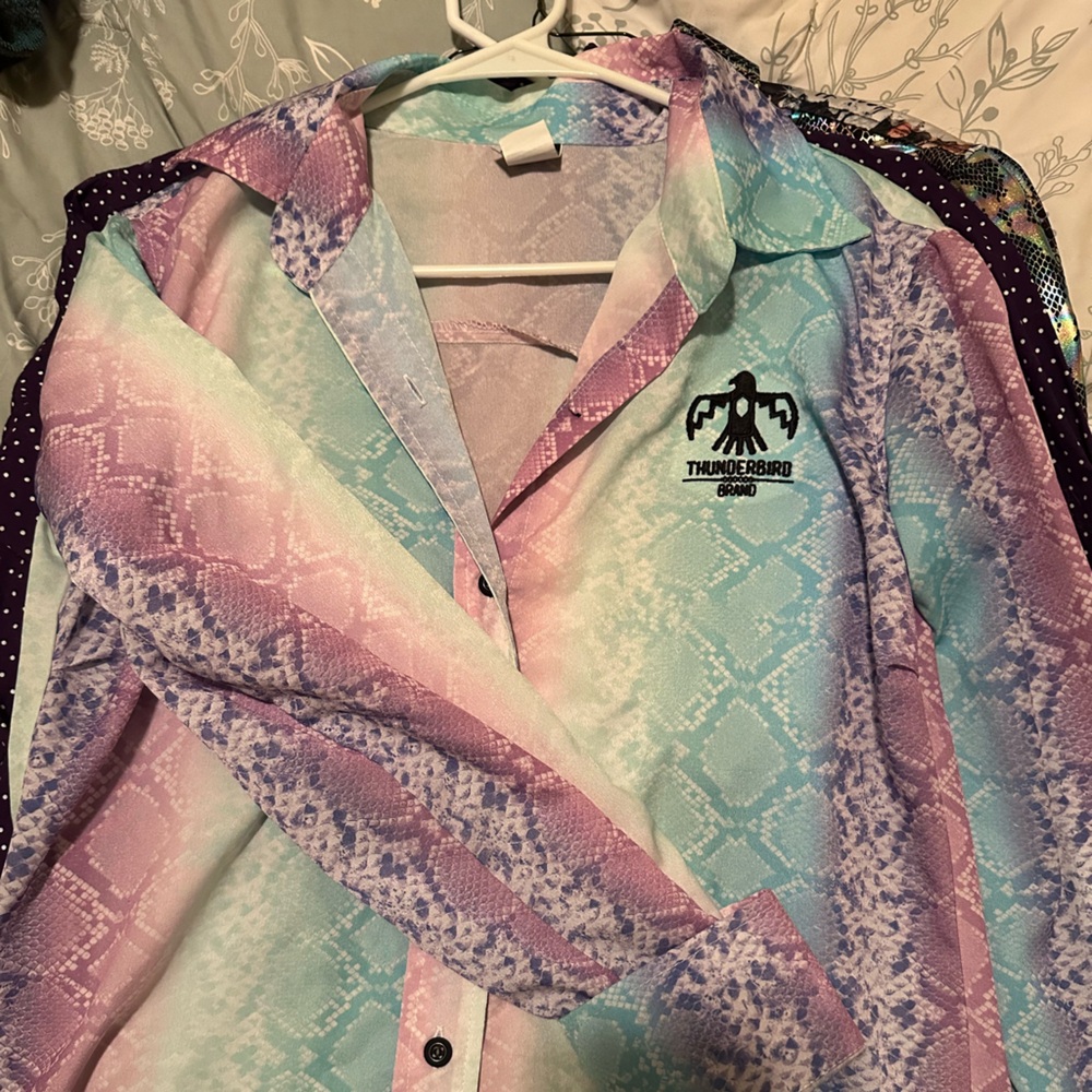 XL thunderbird brand rodeo shirt